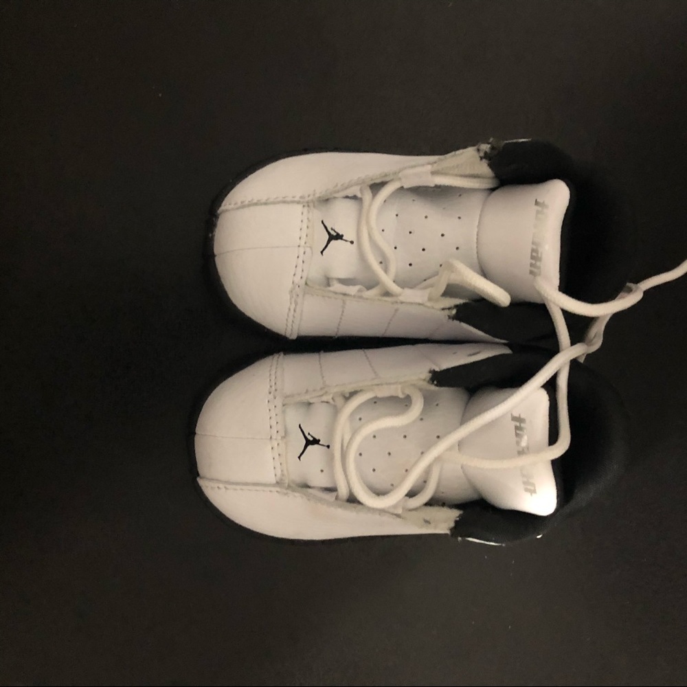 Jordan sneakers baby 4